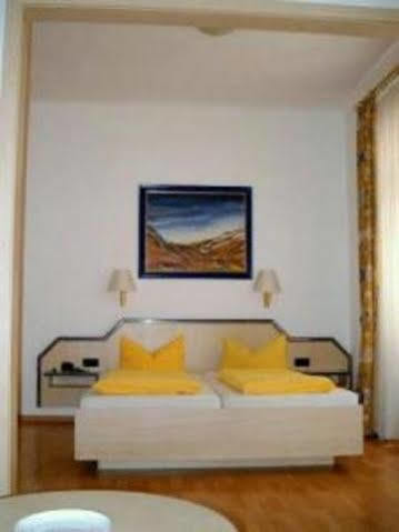 Altstadt Hotel 3*